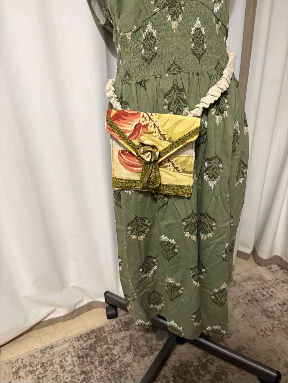 Vintage Tapestry Bark Cloth tropical Crossbody Bag Extra Pocket Go Purse Free
